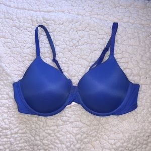 PINK wear everywhere lightly lined t shirt bra